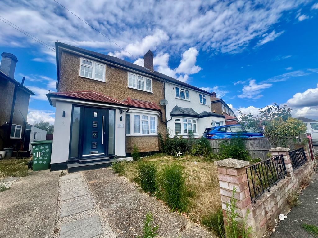 Property photo 1 of 12 Boleyn