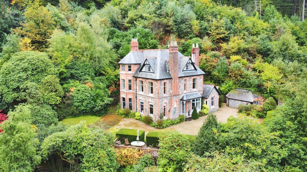 Property photo 3 of 73