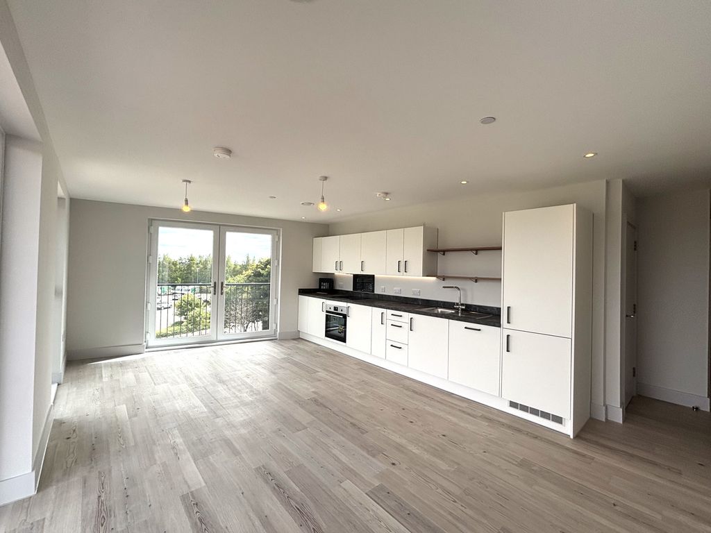 Property photo 1 of 10 Kitchen