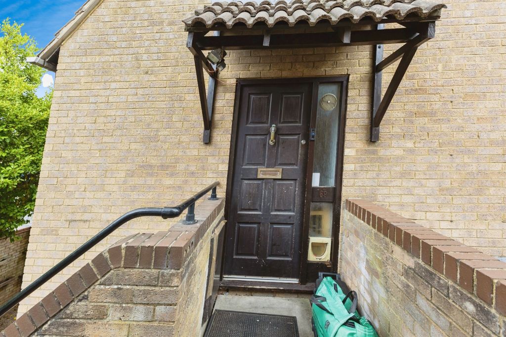 Property photo 3 of 16