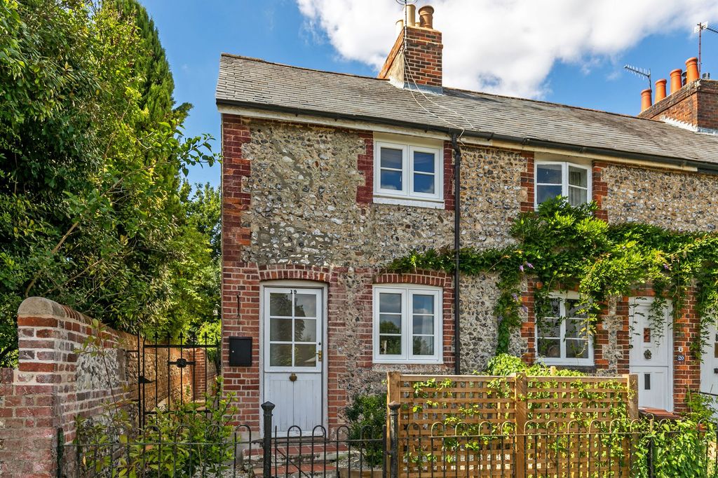 Property photo 1 of 10