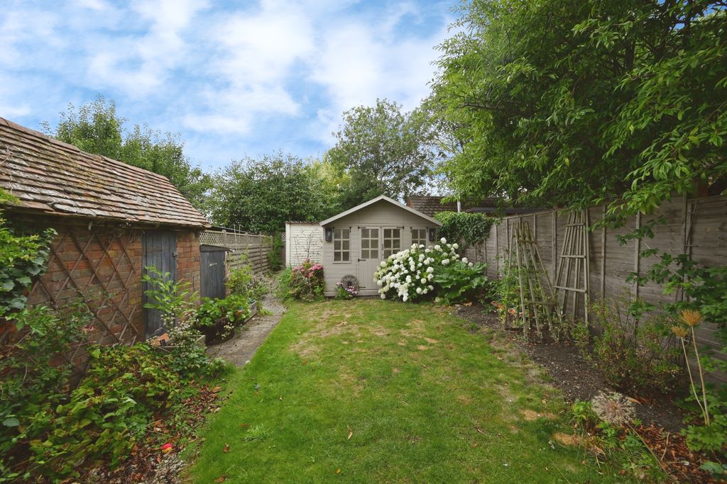 Property photo 2 of 22