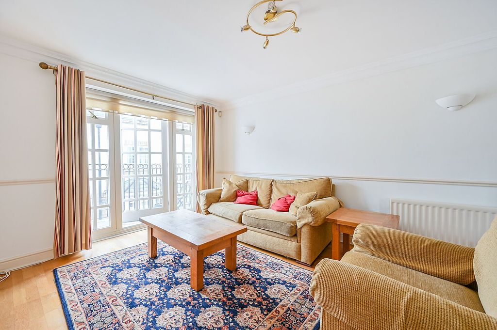 Property photo 2 of 12