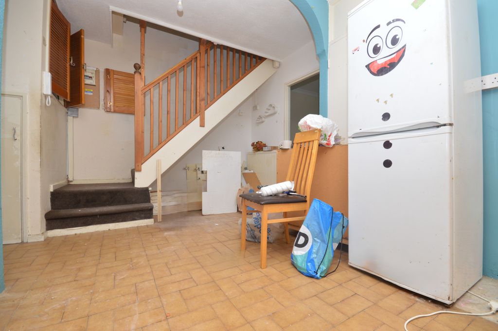 Property photo 2 of 5 Gallery