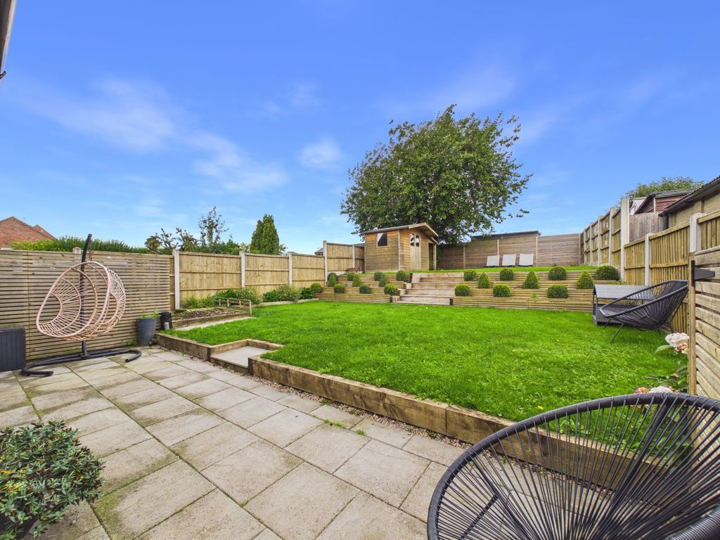 Property photo 2 of 23