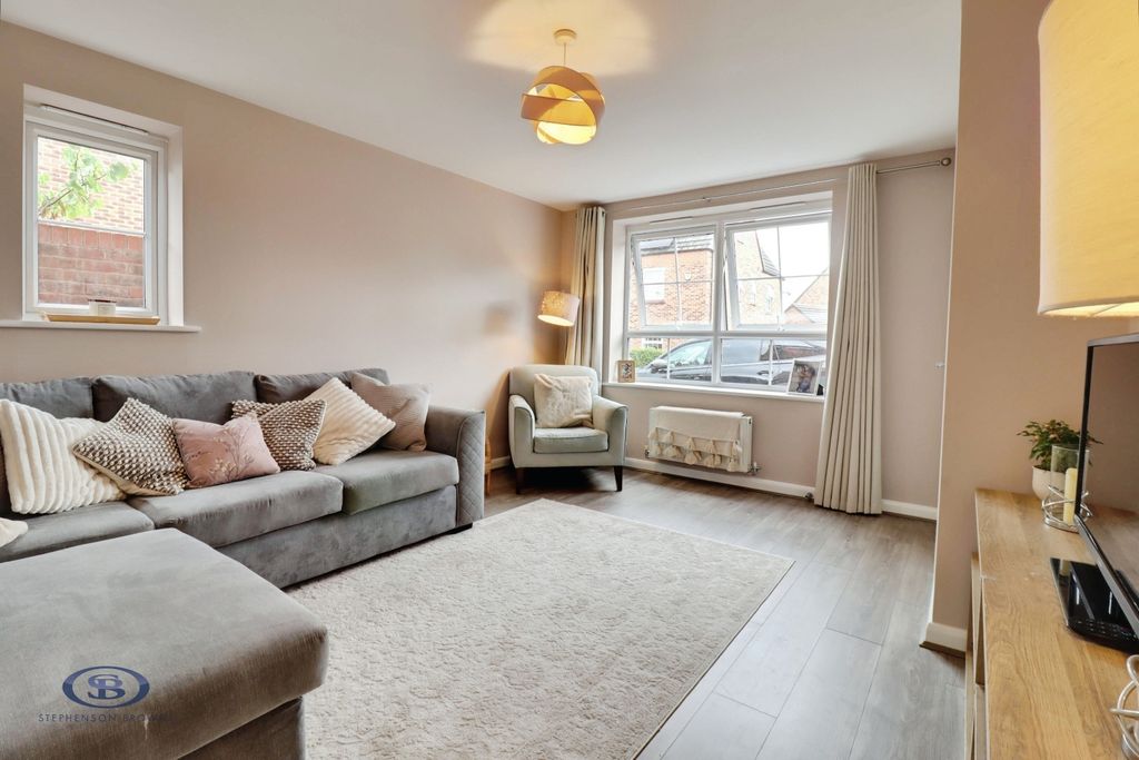 Property photo 3 of 22 Pbox-Img.Jpg