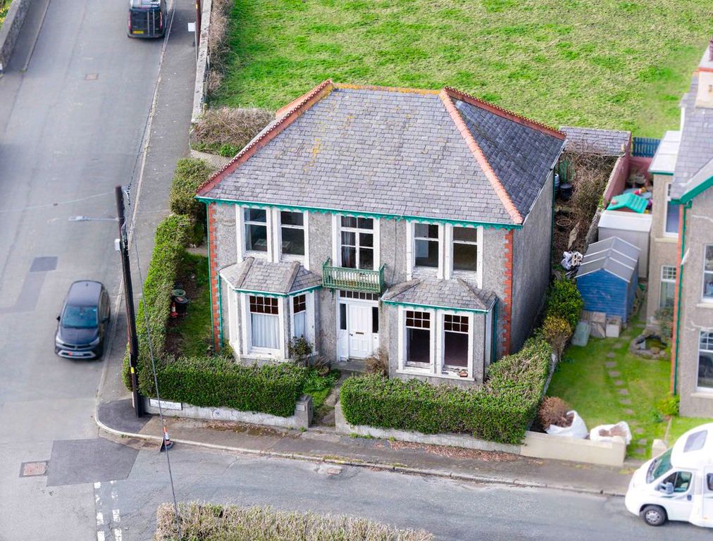 Property photo 1 of 38 Photo 39