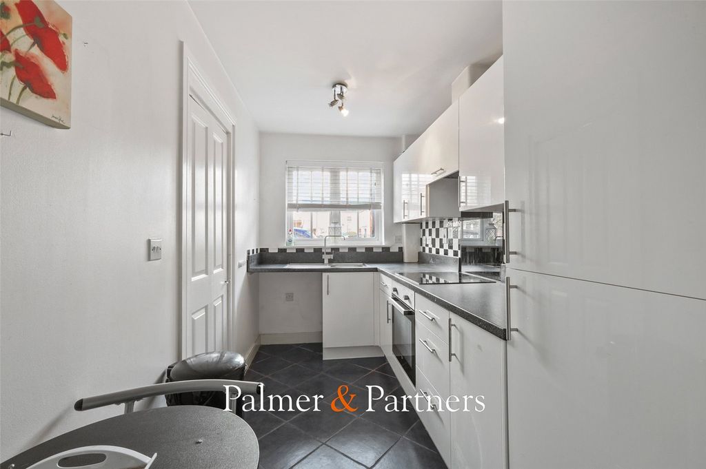 Property photo 3 of 17 Picture No. 07