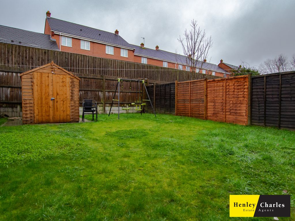 Property photo 3 of 10 Garden