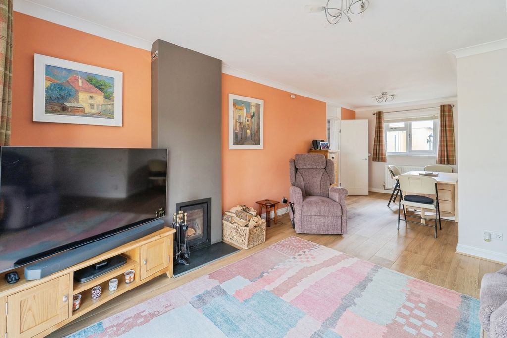 Property photo 3 of 20 Pbox-Img.Jpg