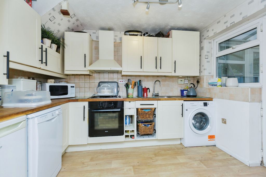 Property photo 3 of 17 Photography