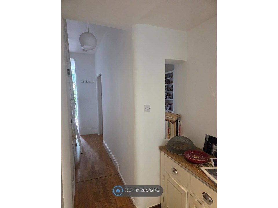 Property photo 1 of 8 Ground Floor