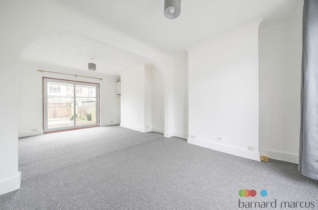 Property photo 1 of 16 Exterior