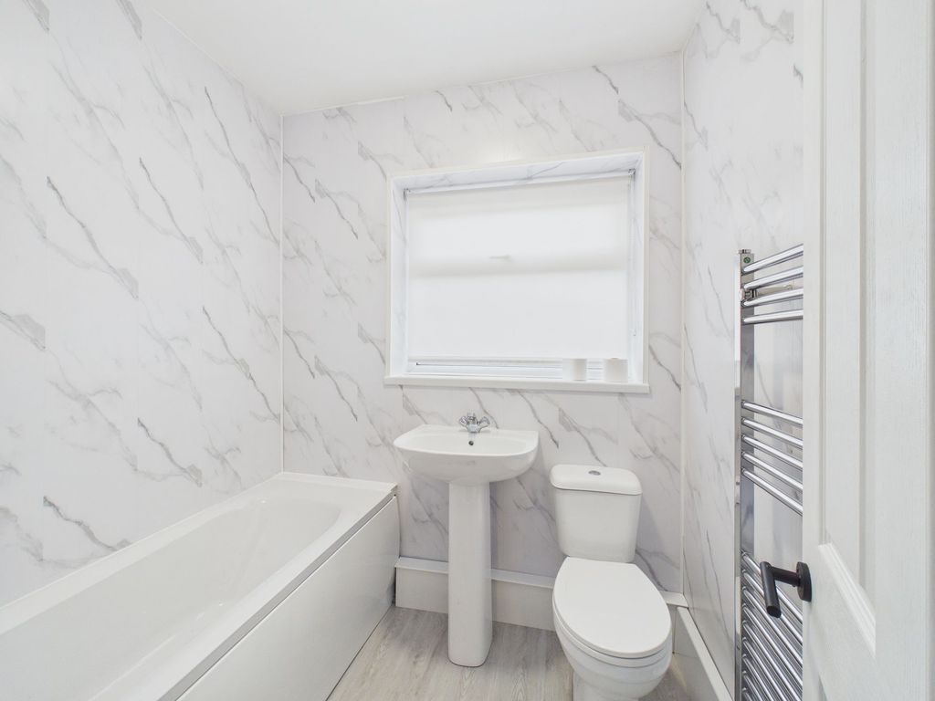 Property photo 3 of 30