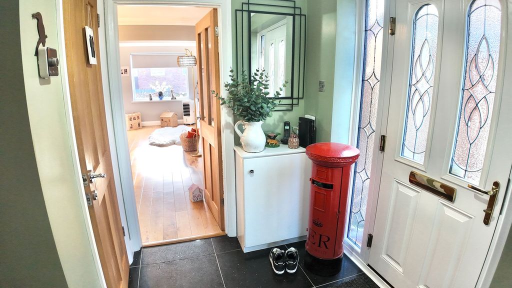 Additional image 9 of 3 bed detached house for saleClyde Close, Pontllanfraith NP12