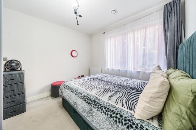 Property photo 2 of 19 Bedroom