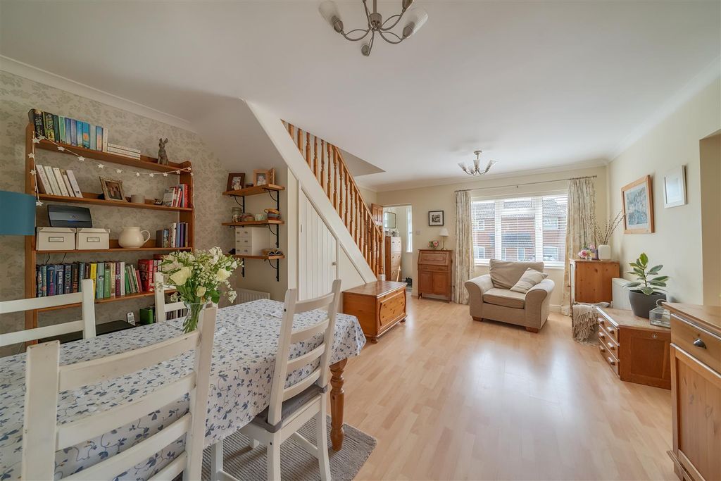 Property photo 3 of 13 Dining Room 2