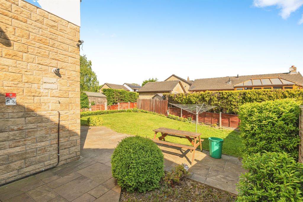 Property photo 2 of 16