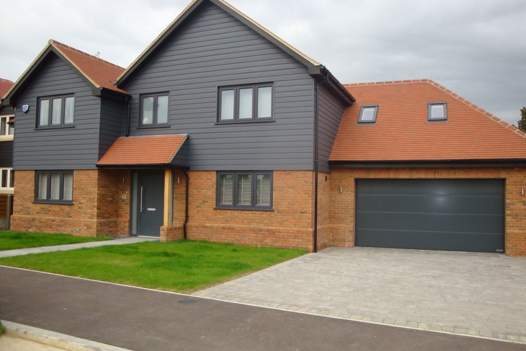 Property photo 1 of 43