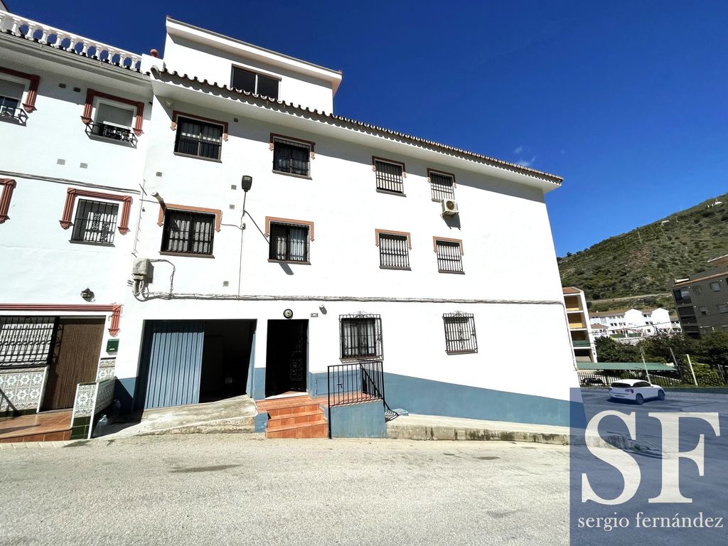 Property photo 1 of 20