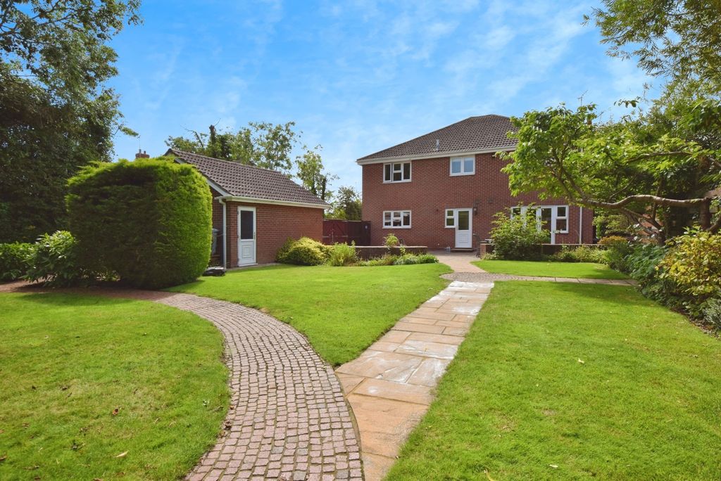 Property photo 1 of 18 Photo