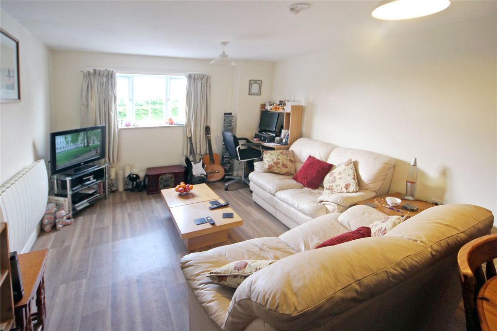 Property photo 2 of 6 Picture No. 02