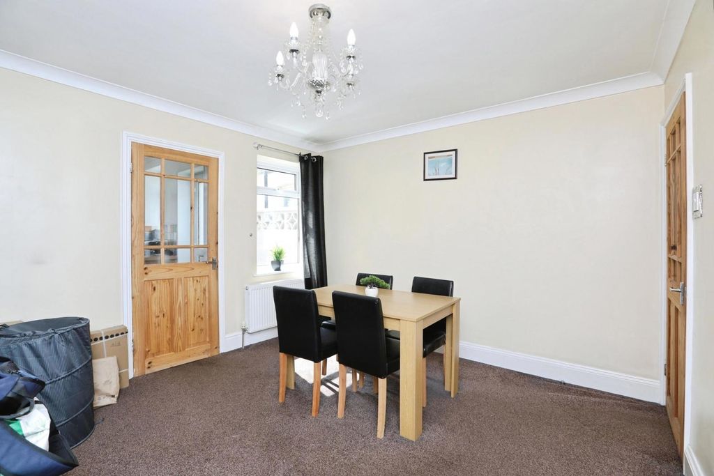 Property photo 3 of 13 Pbox-Img.Jpg
