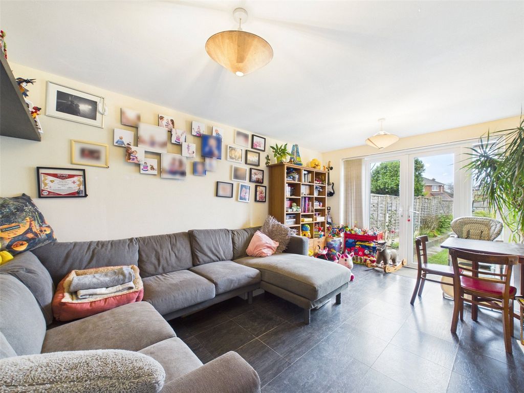 Property photo 2 of 11 Picture No. 10