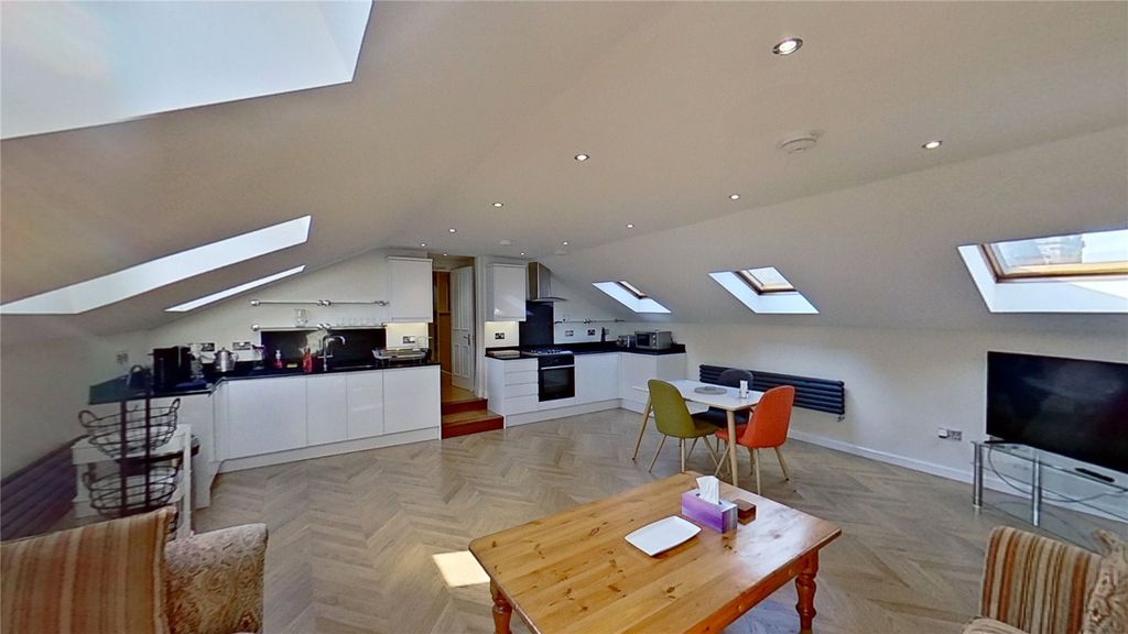 Property photo 1 of 12 Picture No. 01