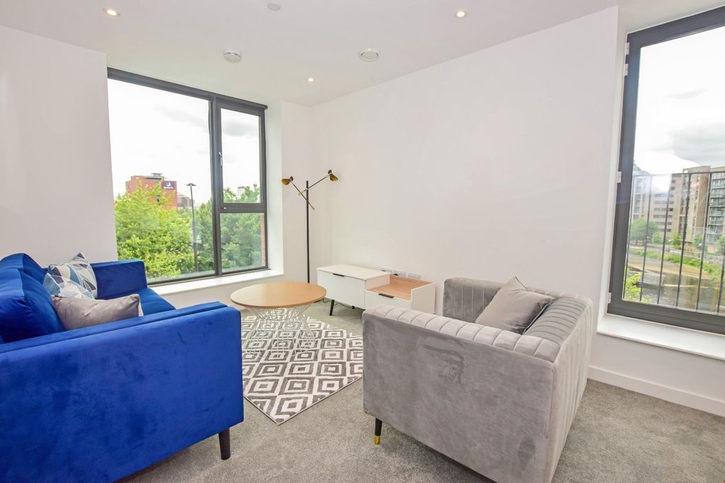 Property photo 2 of 24 Picture No. 02