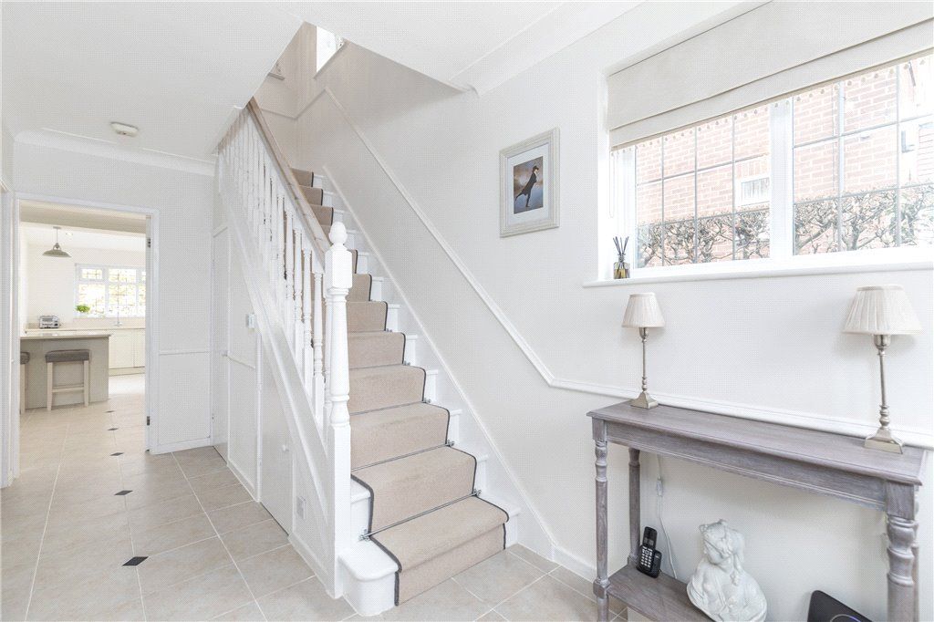 Property photo 3 of 23 Hallway