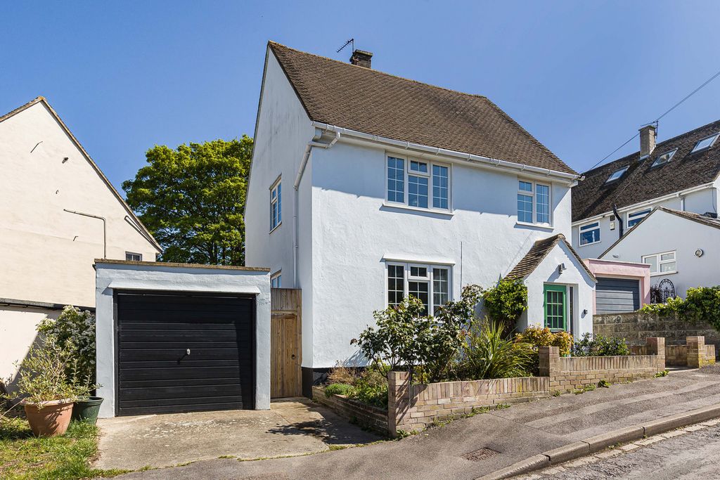 Property photo 1 of 29