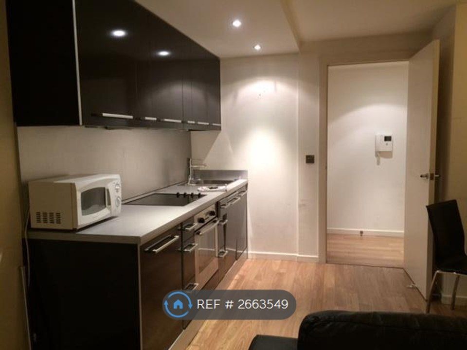 Property photo 1 of 8 Kitchen