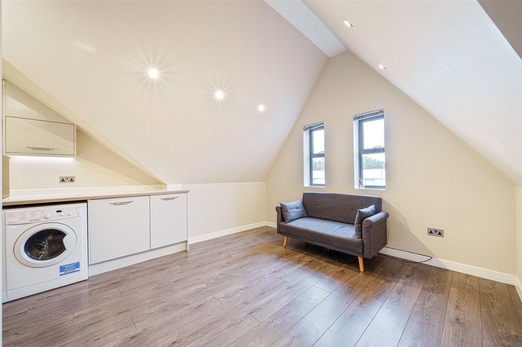 Property photo 2 of 10 Picture No. 01
