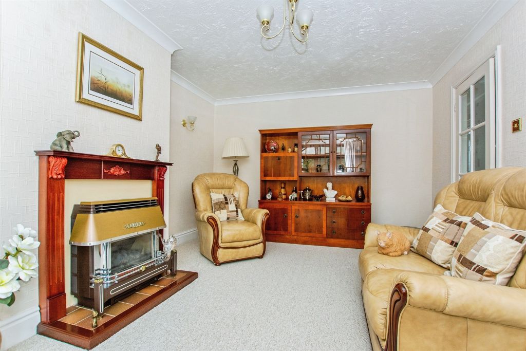 Property photo 3 of 15