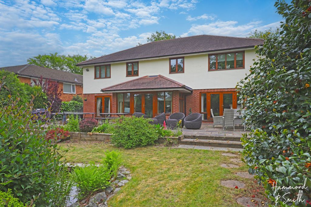 Property photo 3 of 18