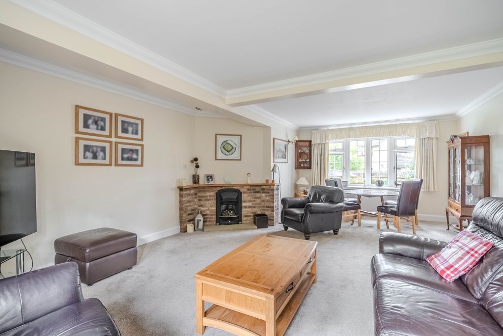 Property photo 2 of 13