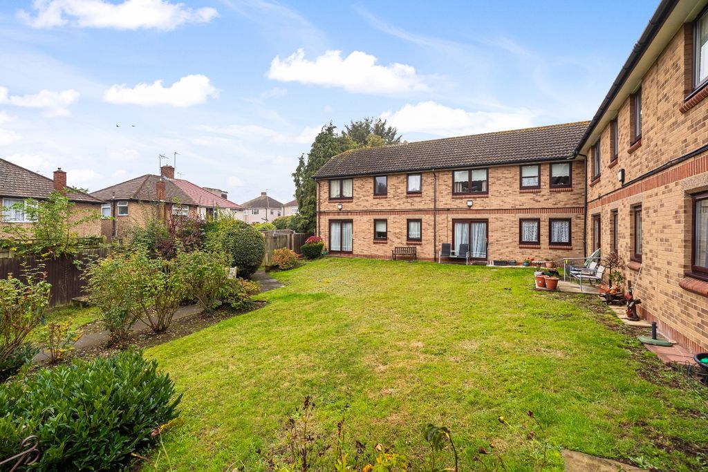 Property photo 1 of 13 3682793