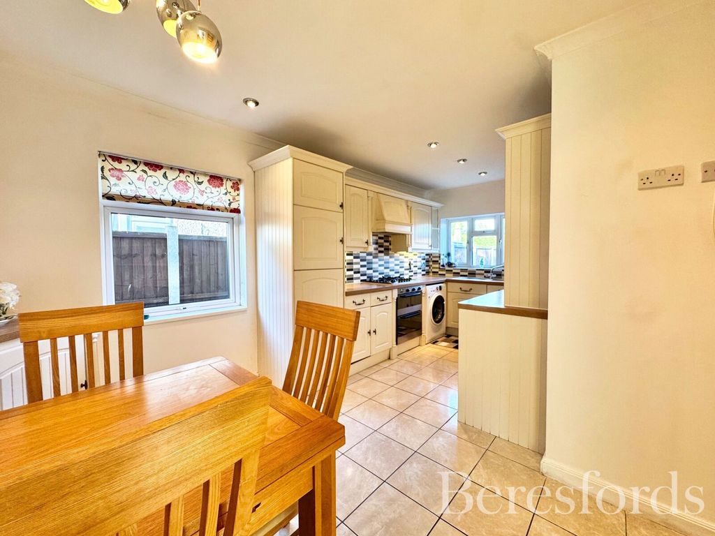 Property photo 2 of 14 Picture No. 02