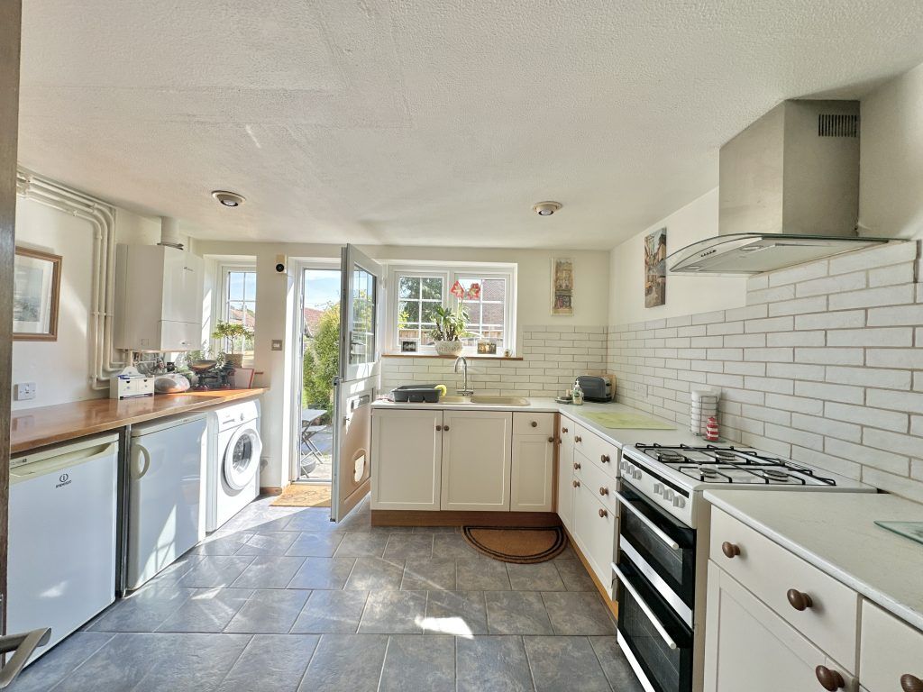 Property photo 3 of 14
