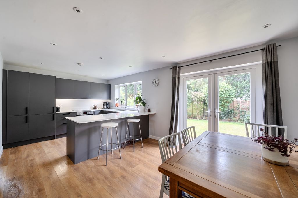 Property photo 2 of 18 149433117