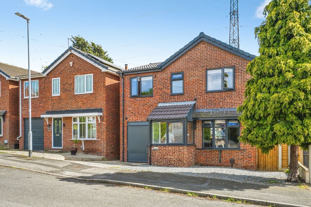 Property photo 2 of 19