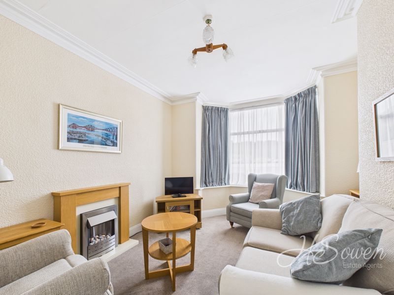 Property photo 2 of 12 Photo 3