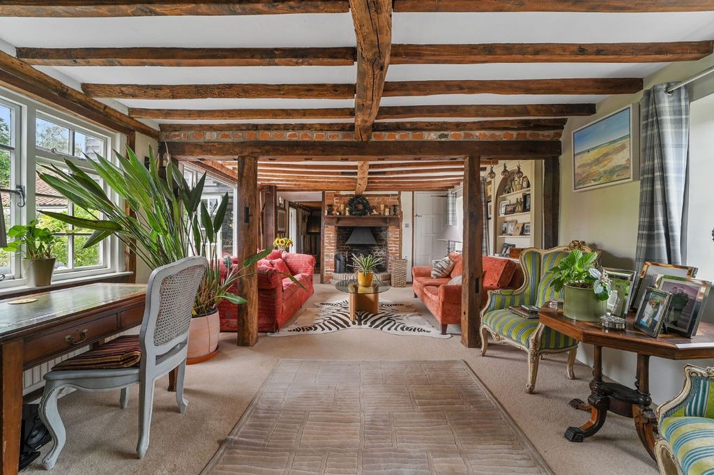 Property photo 2 of 18 4639021