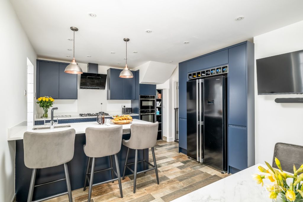 Property photo 2 of 39 50344010