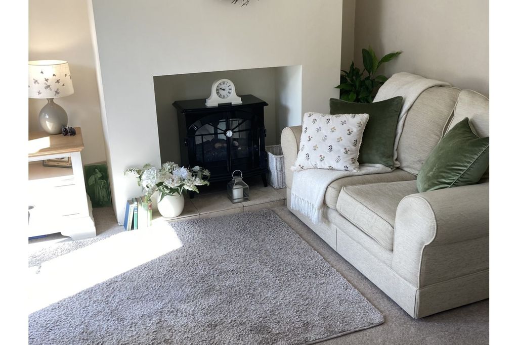 Property photo 3 of 25 Sitting Room