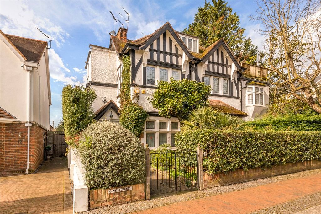 Property photo 1 of 8