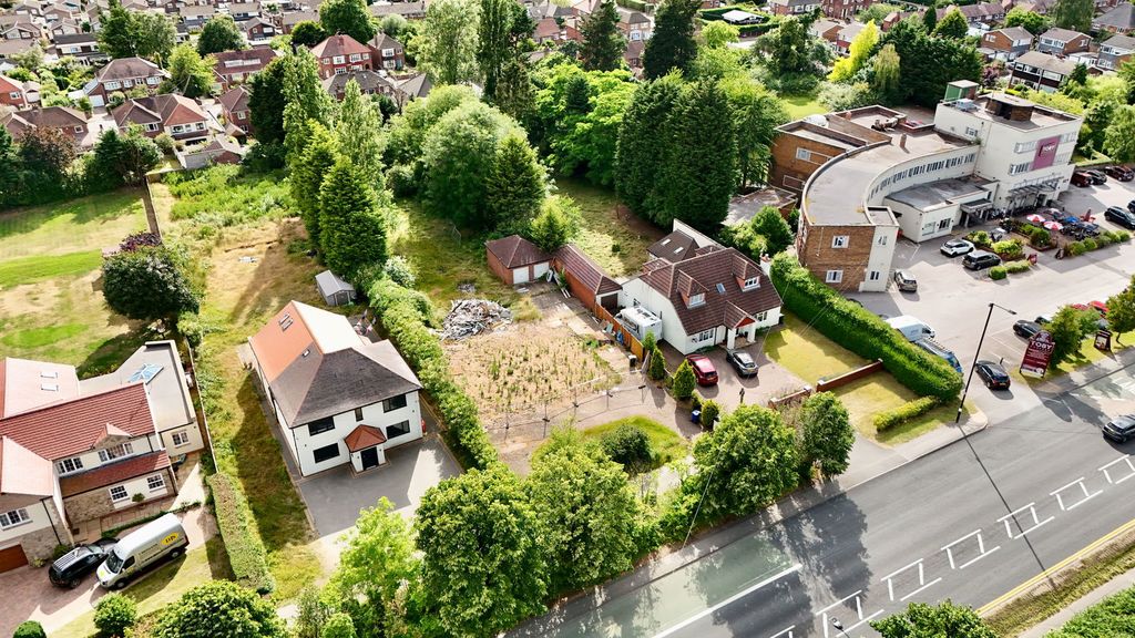 Property photo 3 of 7