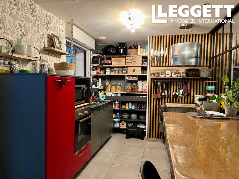 Property photo 2 of 10