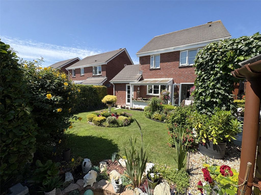 Property photo 2 of 21 Picture No. 40